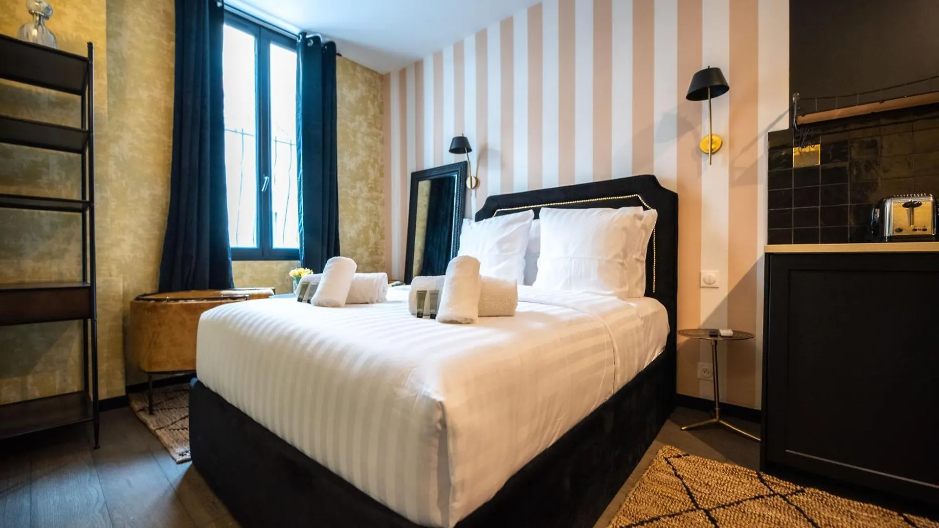 Apartment Monsieur Montmartre - Moulin Rouge Residence Paris